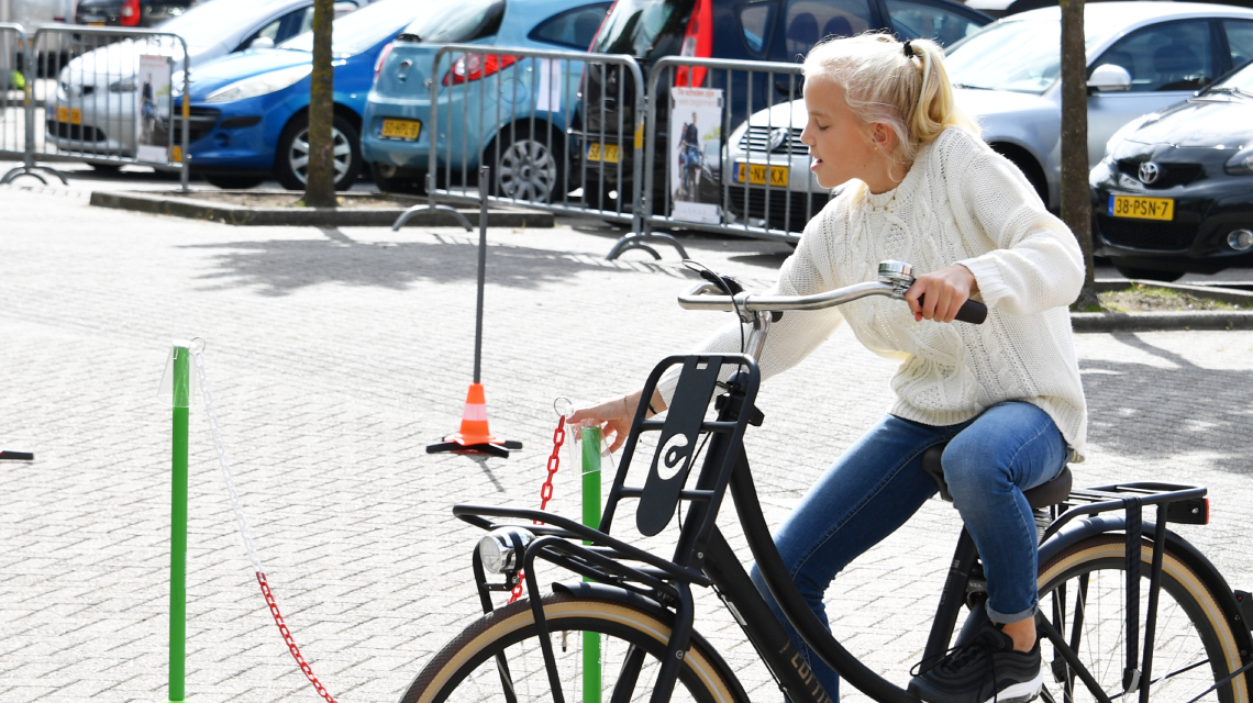 Afbeelding lespakket Verkeerskunsten groep 3 en 4 - fietskunsten les 2