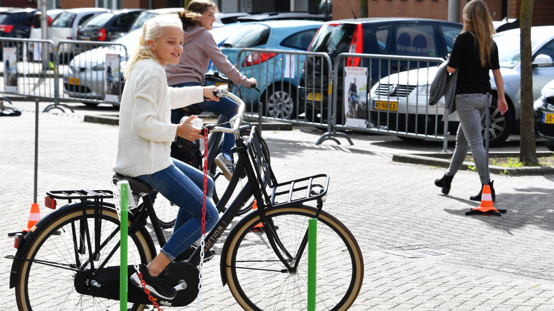 Afbeelding lespakket Verkeerskunsten groep 5 en 6 - fietskunsten les 3